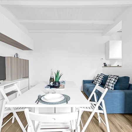 Lo3 • Navigli Chic Apartment • Milánó Kültér fotó